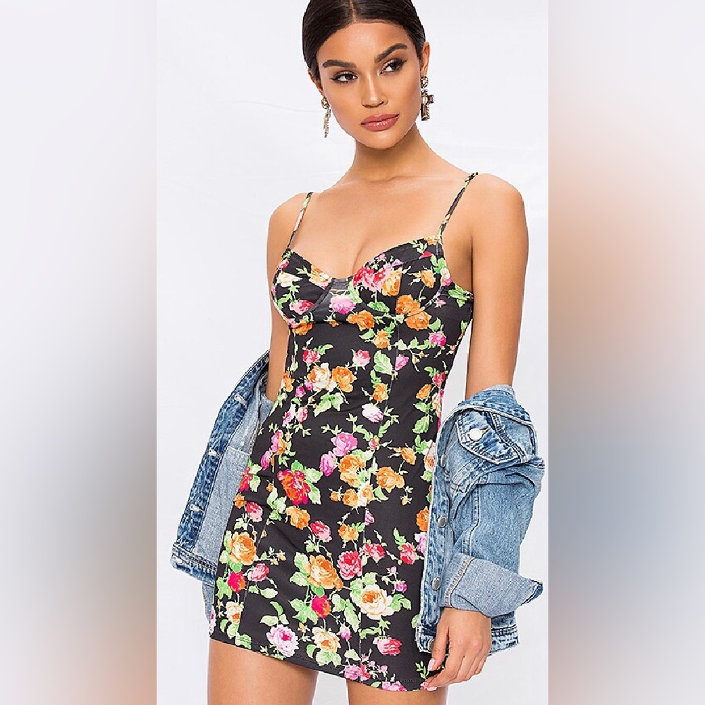 By the Way. “Sara” Underwire Mini Dress Black Floral XS